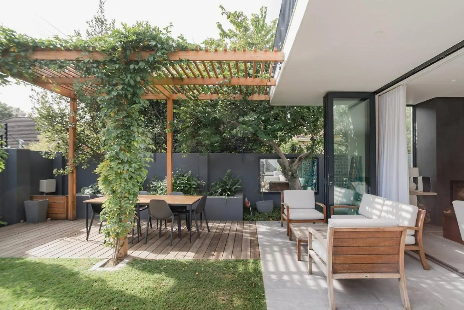Beginnings - New Townhouse In Welcoming Heart Of Newlands Cape Town South Africa