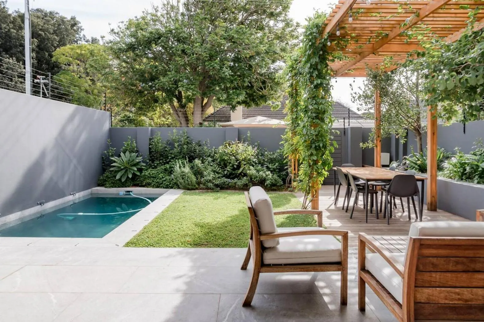 Beginnings - New Townhouse In Welcoming Heart Of Newlands Cape Town Holiday home