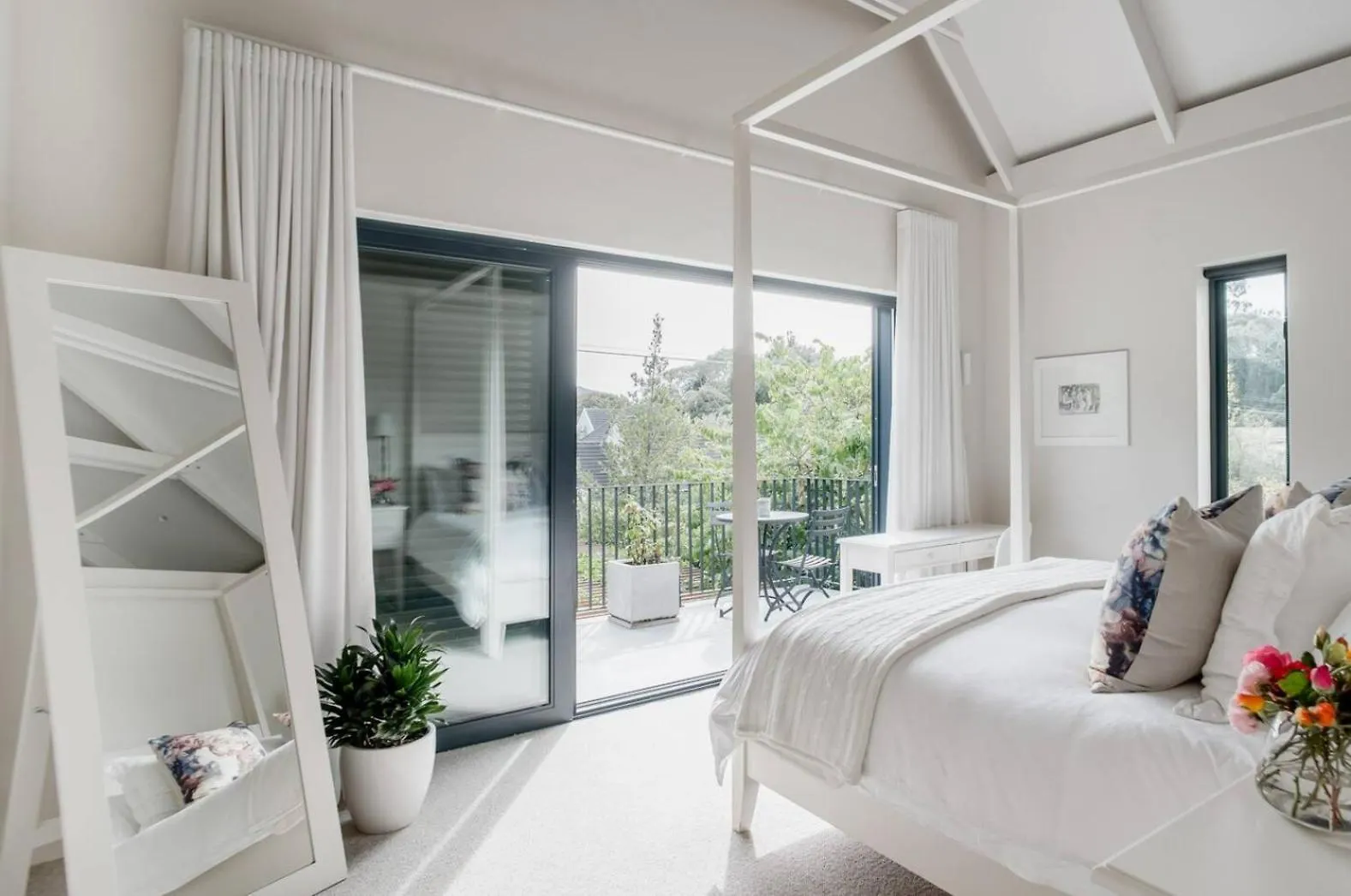 Beginnings - New Townhouse In Welcoming Heart Of Newlands Cape Town Holiday home